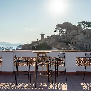 https://hostal-es-menut.topcostabravahotels.com