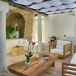 https://el-petit-convent.catalonia-hotels.com